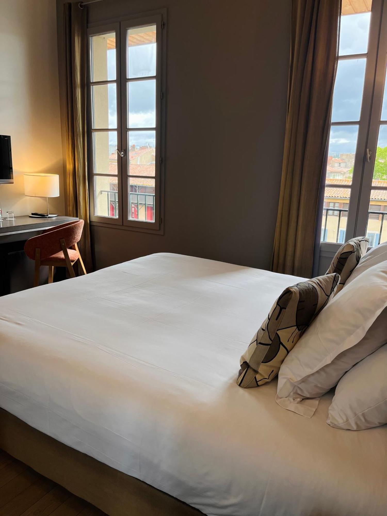 Grand Hotel De Castres Кастр Экстерьер фото
